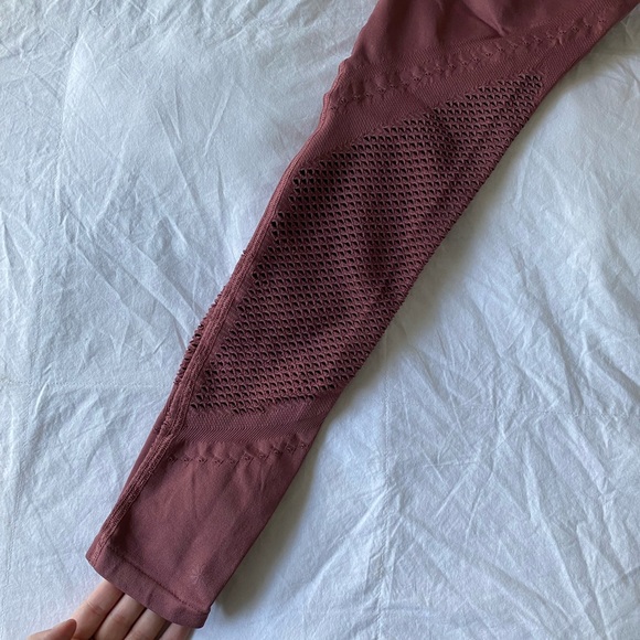 Athleta Pink Trophy Seamless 7/8 Tight - Picture 9 of 10